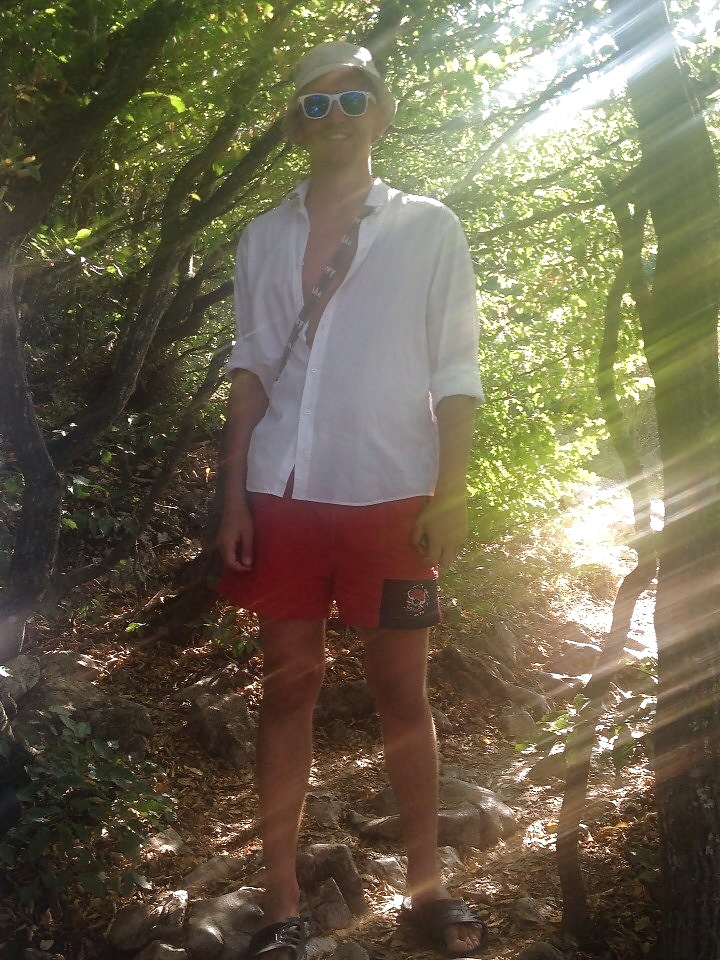 こんにちは
 #32750899