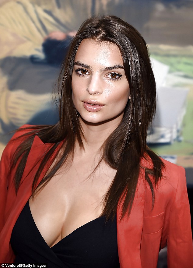 Emily Ratajkowski Mega Collection 3 #39156626
