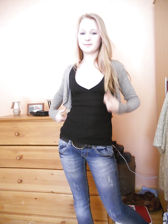 新しいティーンズ
 #39571343