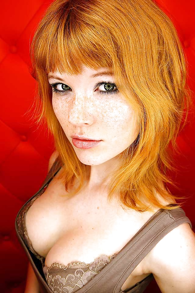 Red #29563559