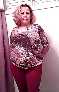 Algerienne belle 
 #37305875