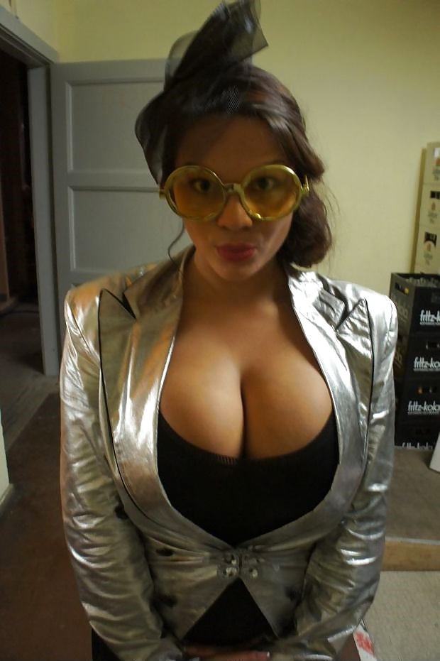 Lovely Cleavage #28546765