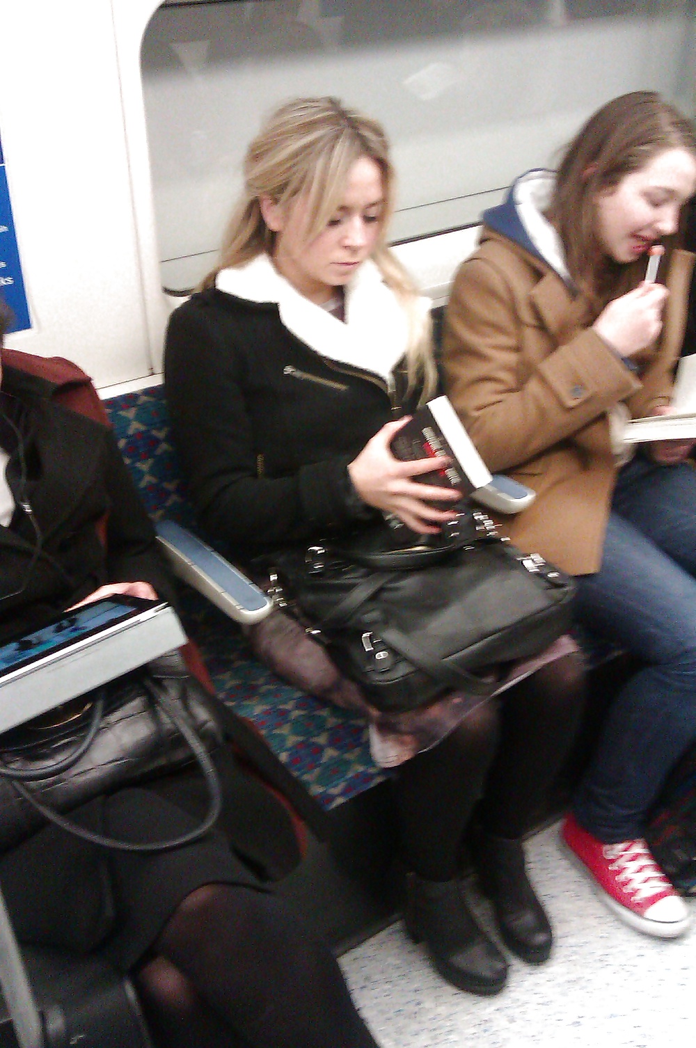 Best VOYEUR and CANDID photos #25773292