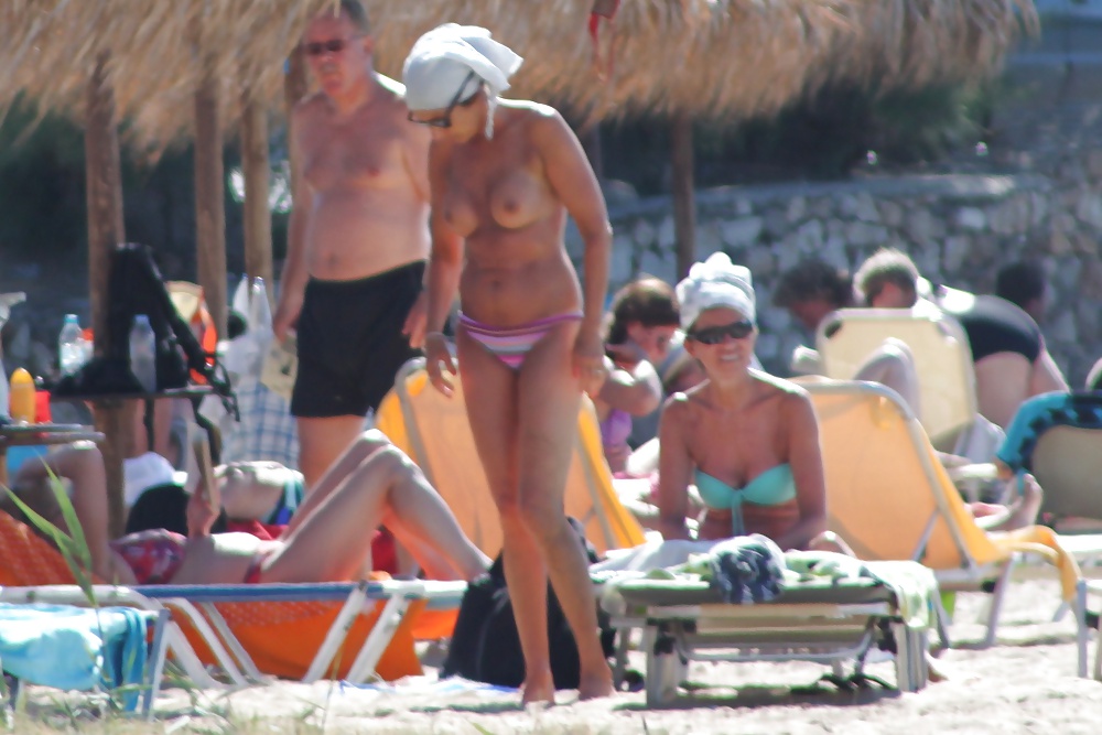 Oben-ohne-Strand In Paros3 #28257338
