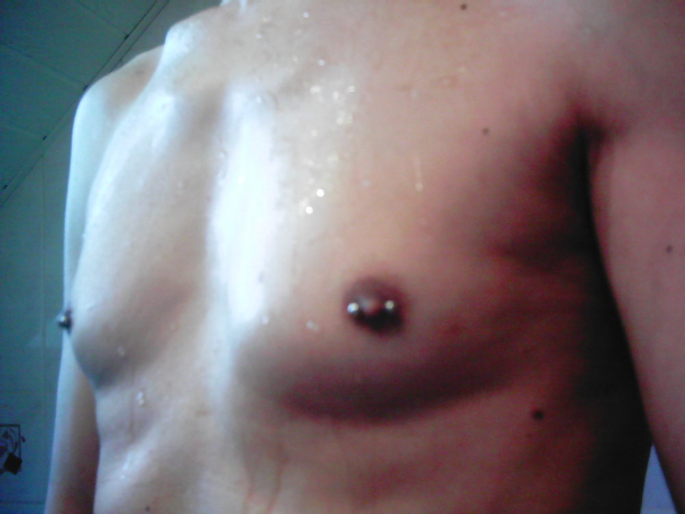 胸のピアス
 #34274317