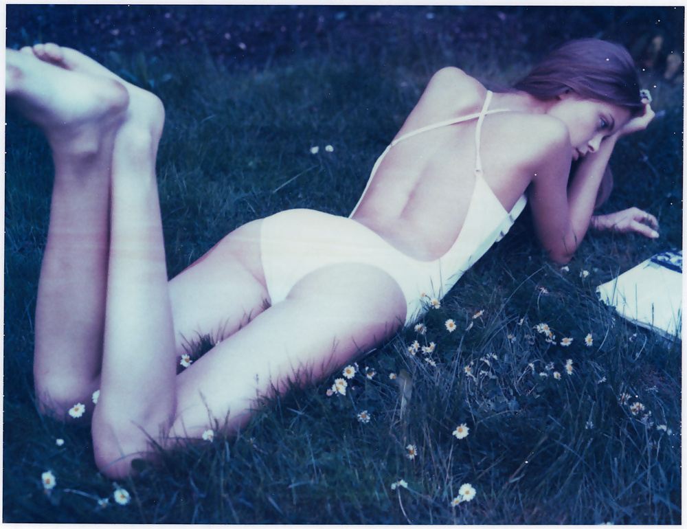Lingerie et belles femmes ne font qu'un ii
 #27084490