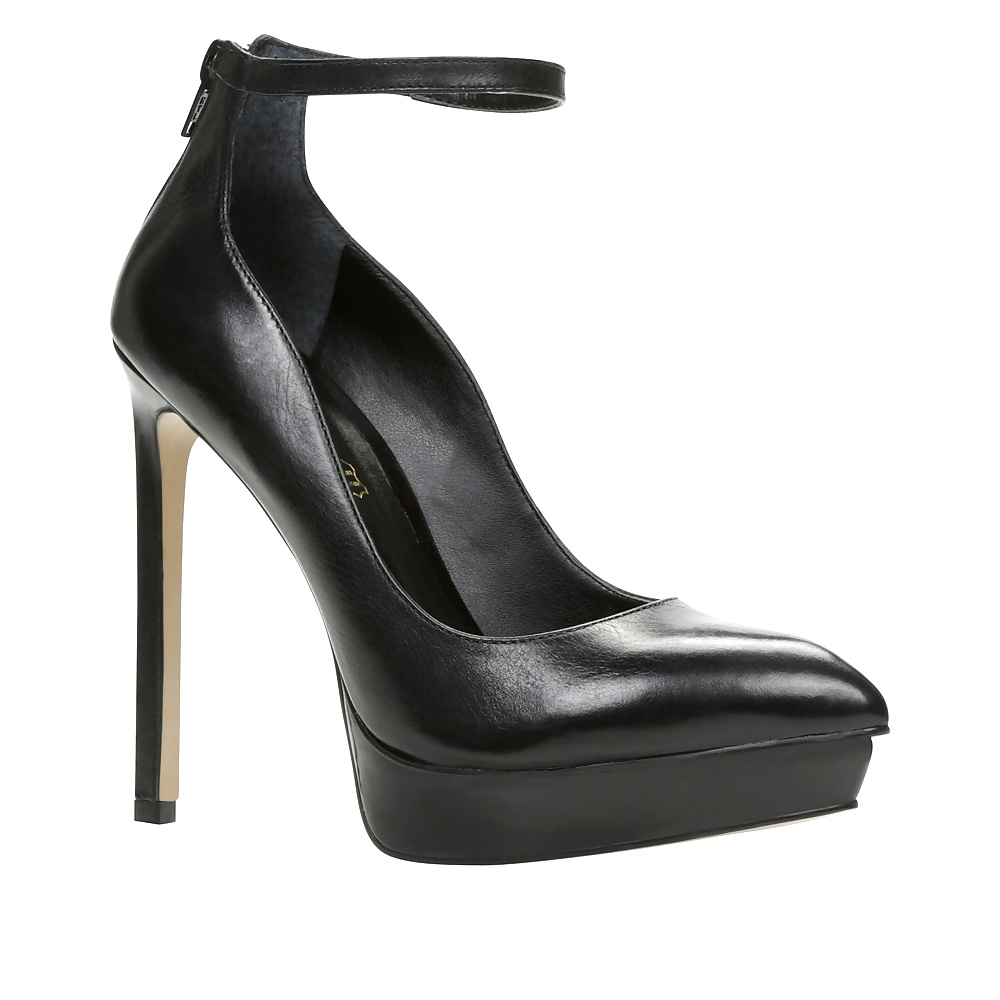 What Heels to buy #34273014