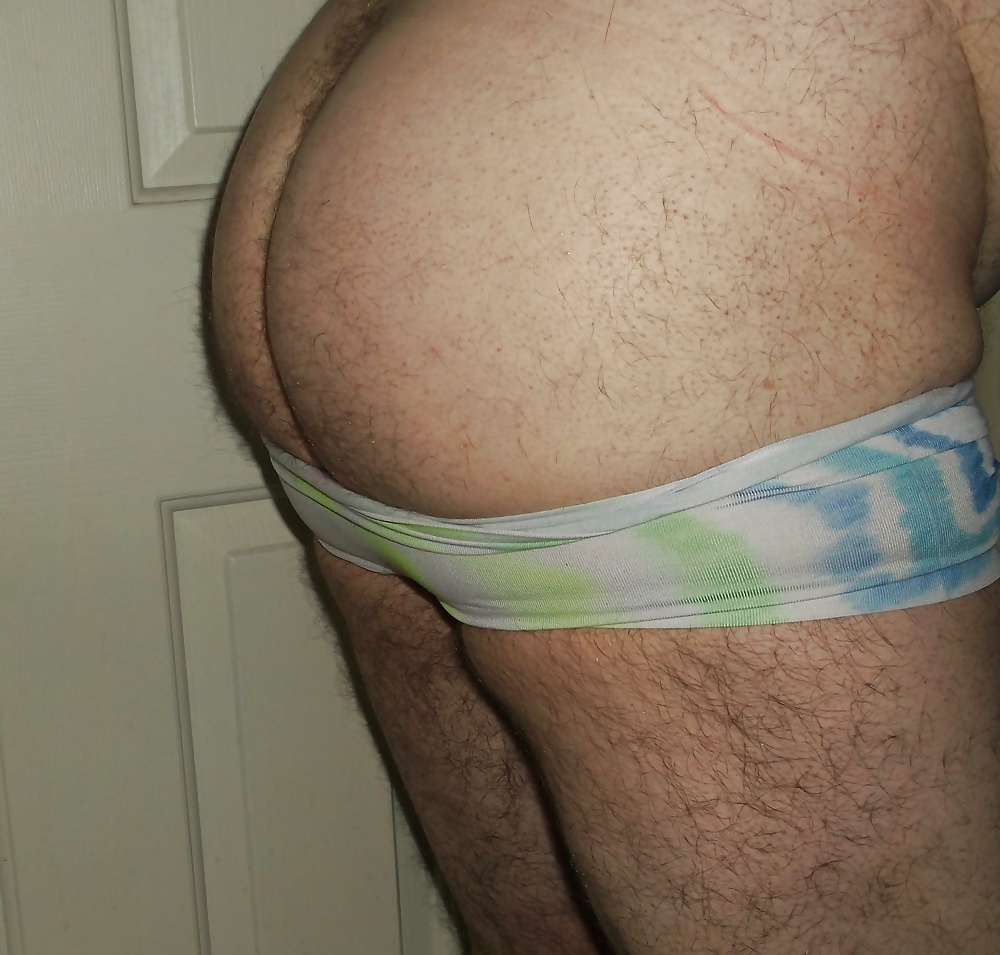 私のパンティ付きのお尻
 #39657346