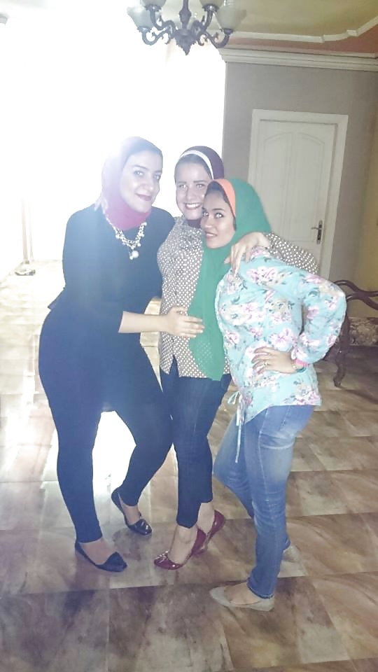 Egyptian Big Tits Girls of Alexandria 12 : The Milfs  #31616112