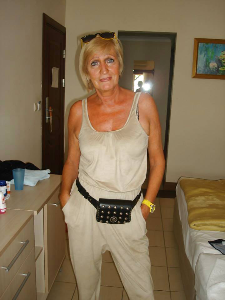 Mature sexy 4 a commenter
 #36354524