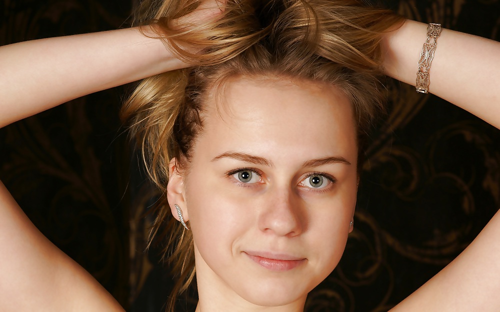 Retratos de coños parte ii
 #23689100