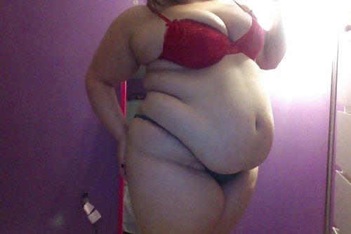 Bbw's,chubbies,big bellies,weight gainers,big tits
 #26327962