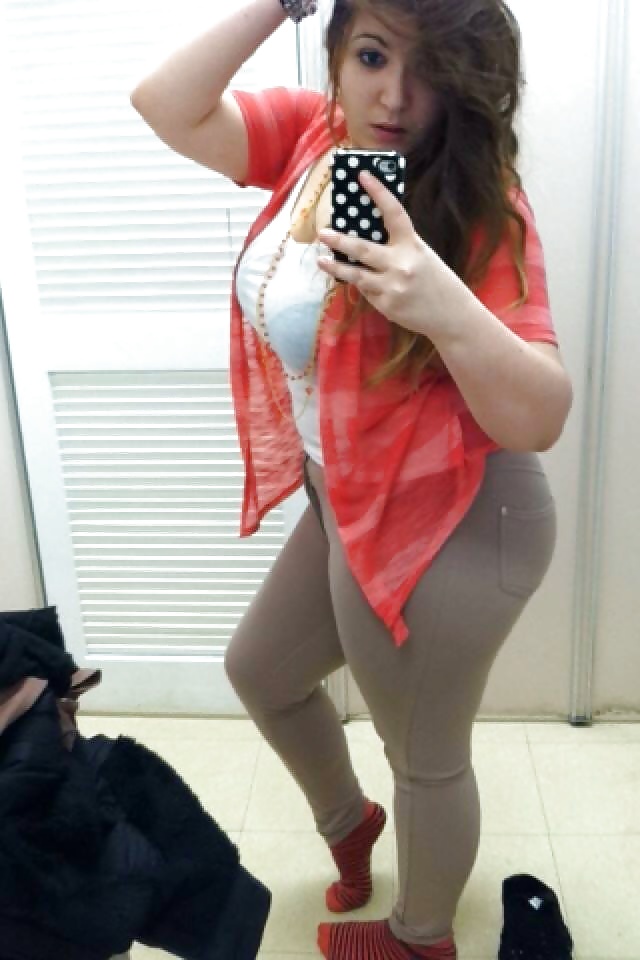 Bbw's,chubbies,big bellies,weight gainers,big tits
 #26328089