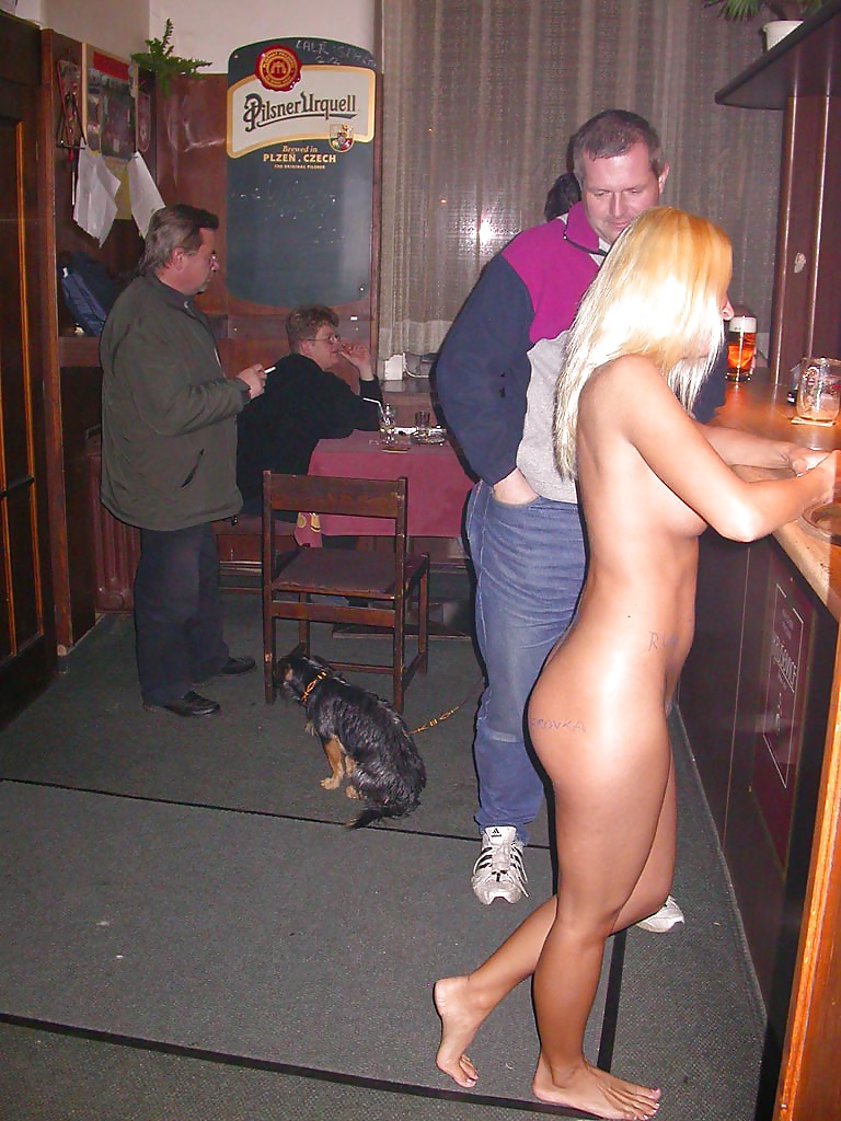 Nude in bar 2 #31321837