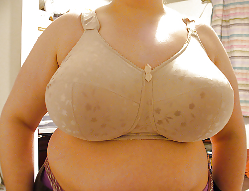 Big bras on mature women's! #37055644