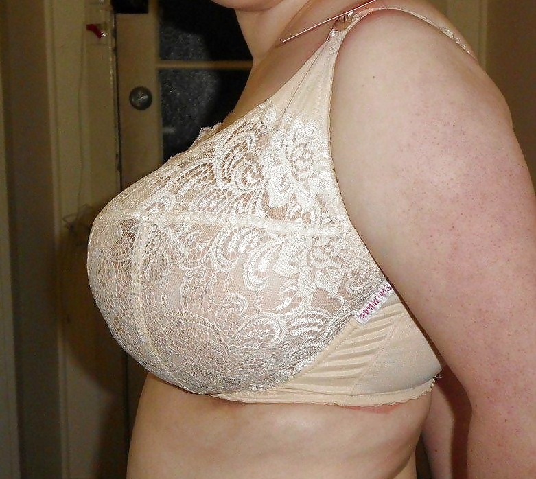 Big bras on mature women's! #37055663