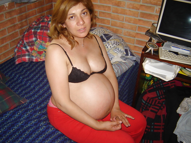 Claudia embarazada se muestra como assfucked
 #33660433