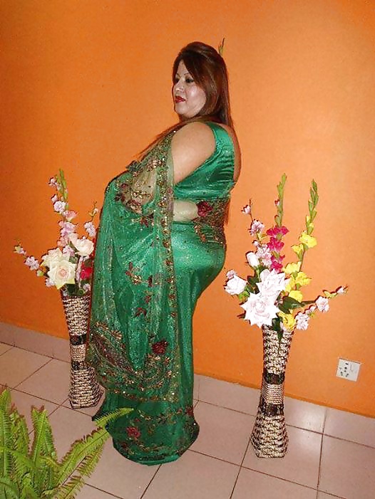 Bangladeshi Sexy Vhabi & Aunty #28664077