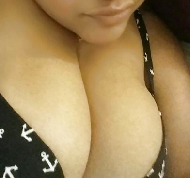 Bbw cleavage
 #33270284