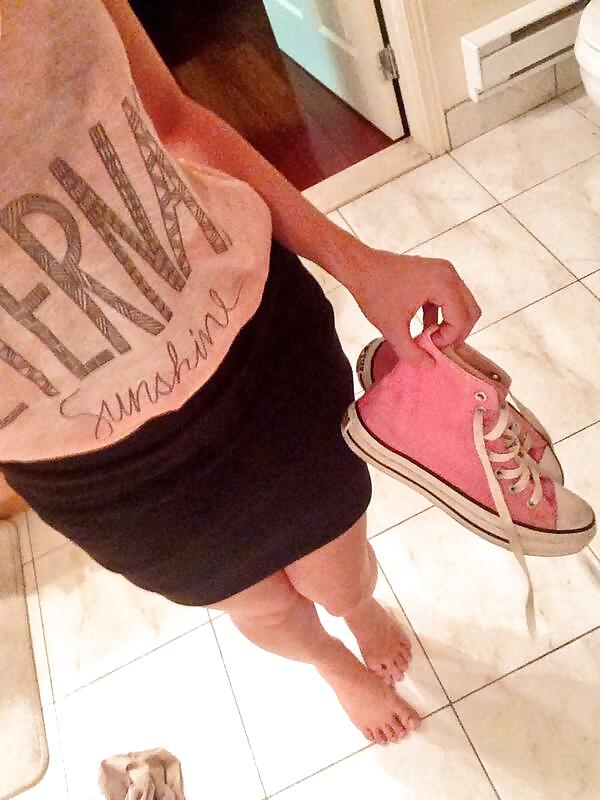 Ariel R. Erstaunliche Füße #24637531