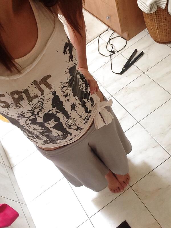 Ariel R. Erstaunliche Füße #24637551