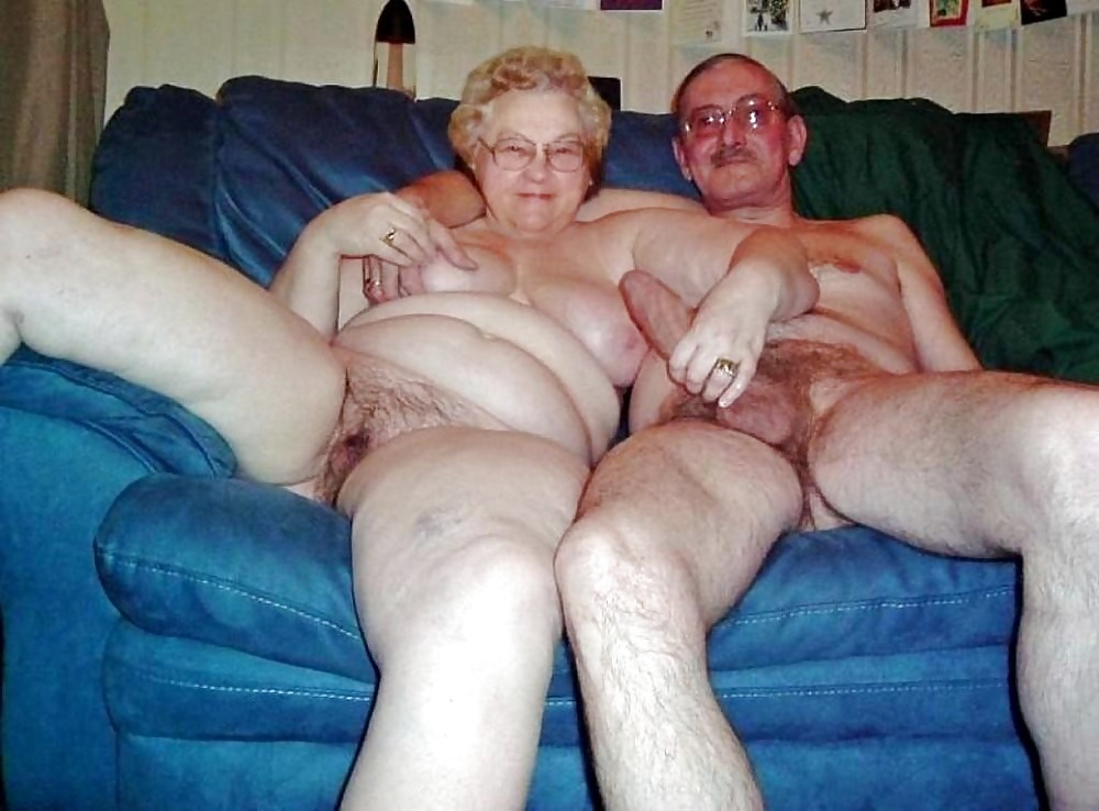 Nonno e nonna nudi
 #34099732