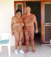 Oma nackt und opa Oma wichst