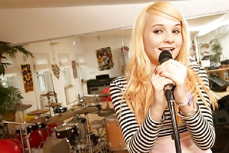 Kim petras - bionda teenager post op ts
 #40989865