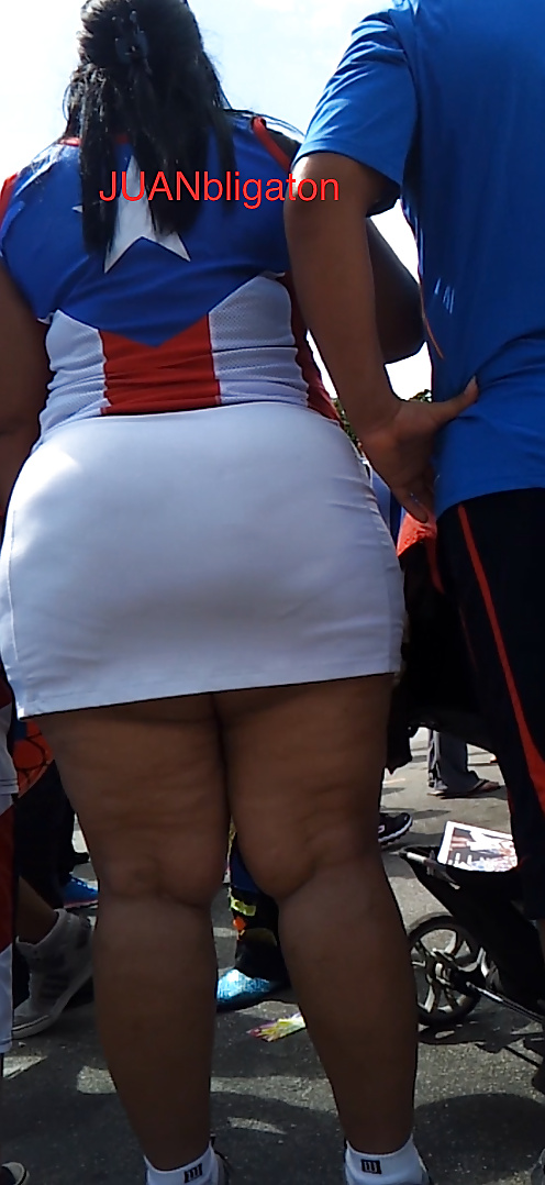 HUGE Fat Big BOOTY Rican MILF VOYEUR cellulite skirt! #27409772