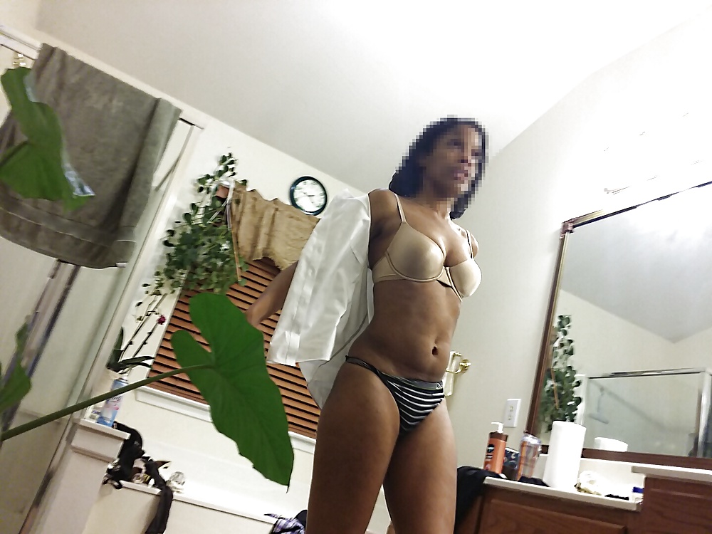 Esposa cándida 17
 #24594644