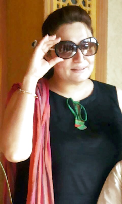 大きな胸のパキ・ミルフ
 #28638454