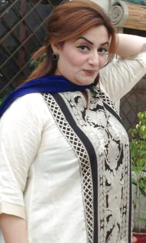 大きな胸のパキ・ミルフ
 #28638467