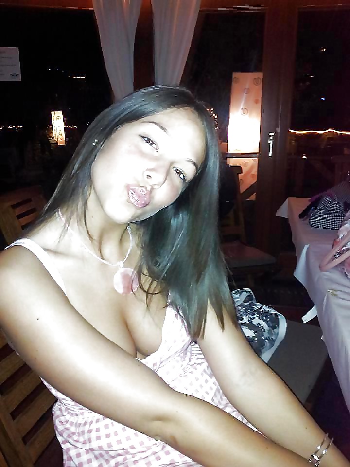 Latinas6 #31498940