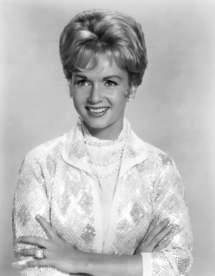 Debbie Reynolds Super Sexy Berühmtheit #35888011