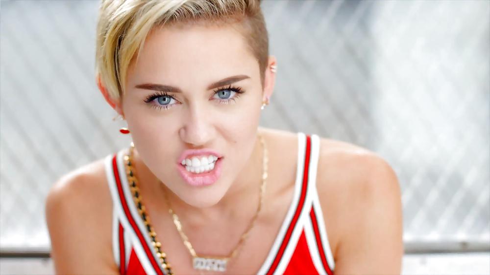 Miley cyrus
 #36899978