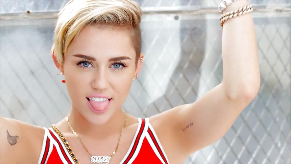 Miley cyrus
 #36900025