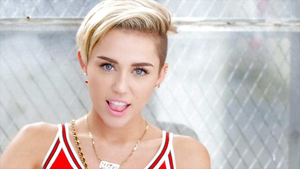 Miley cyrus
 #36900038