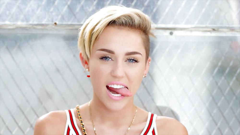 Miley Cyrus #36900048