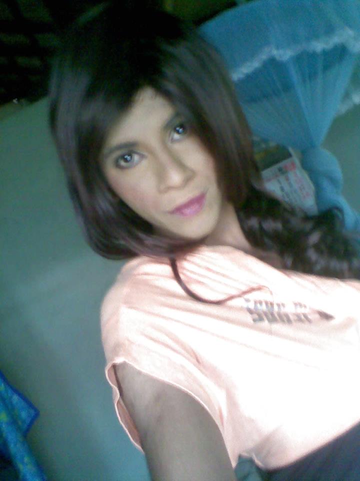 Mi vestido de club
 #23918802