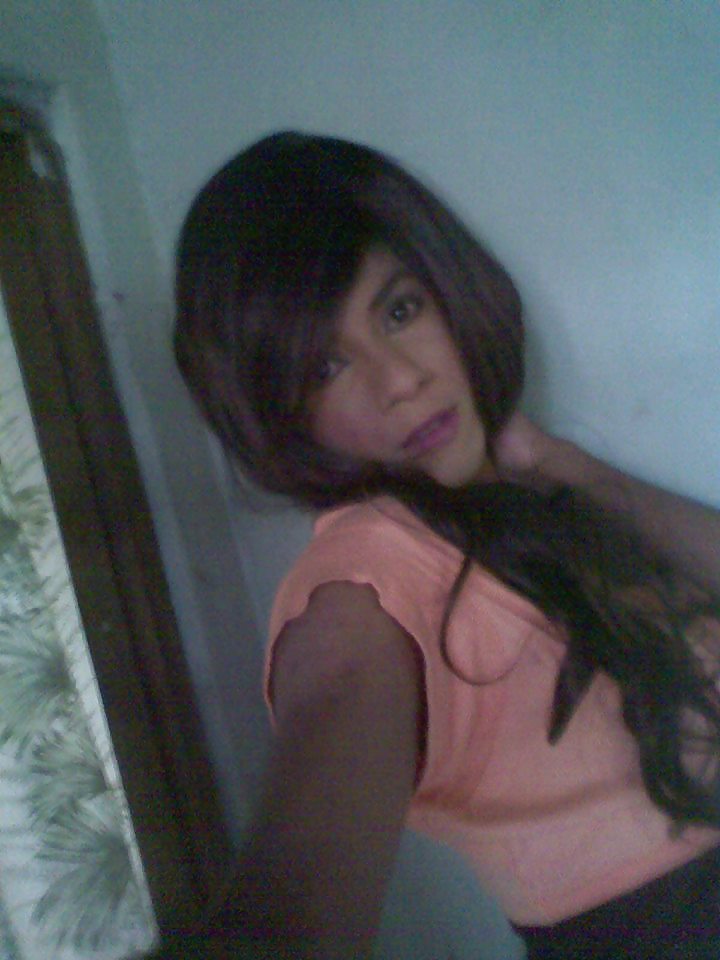 Mi vestido de club
 #23918821