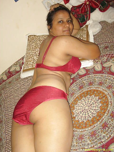 Desi cpl follando #23634566