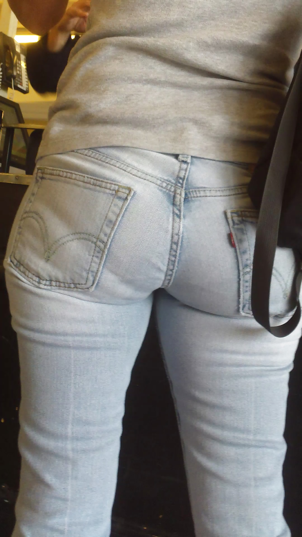 Populäre Jugendlich Mädchen Hintern & Arsch In Jeans Teil 2 #24176611