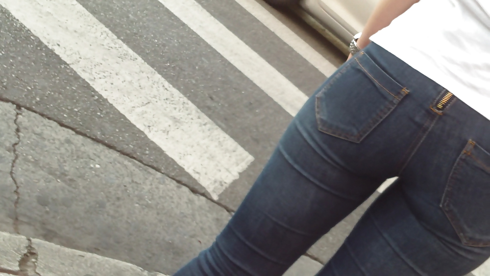 Populäre Jugendlich Mädchen Hintern & Arsch In Jeans Teil 2 #24179262