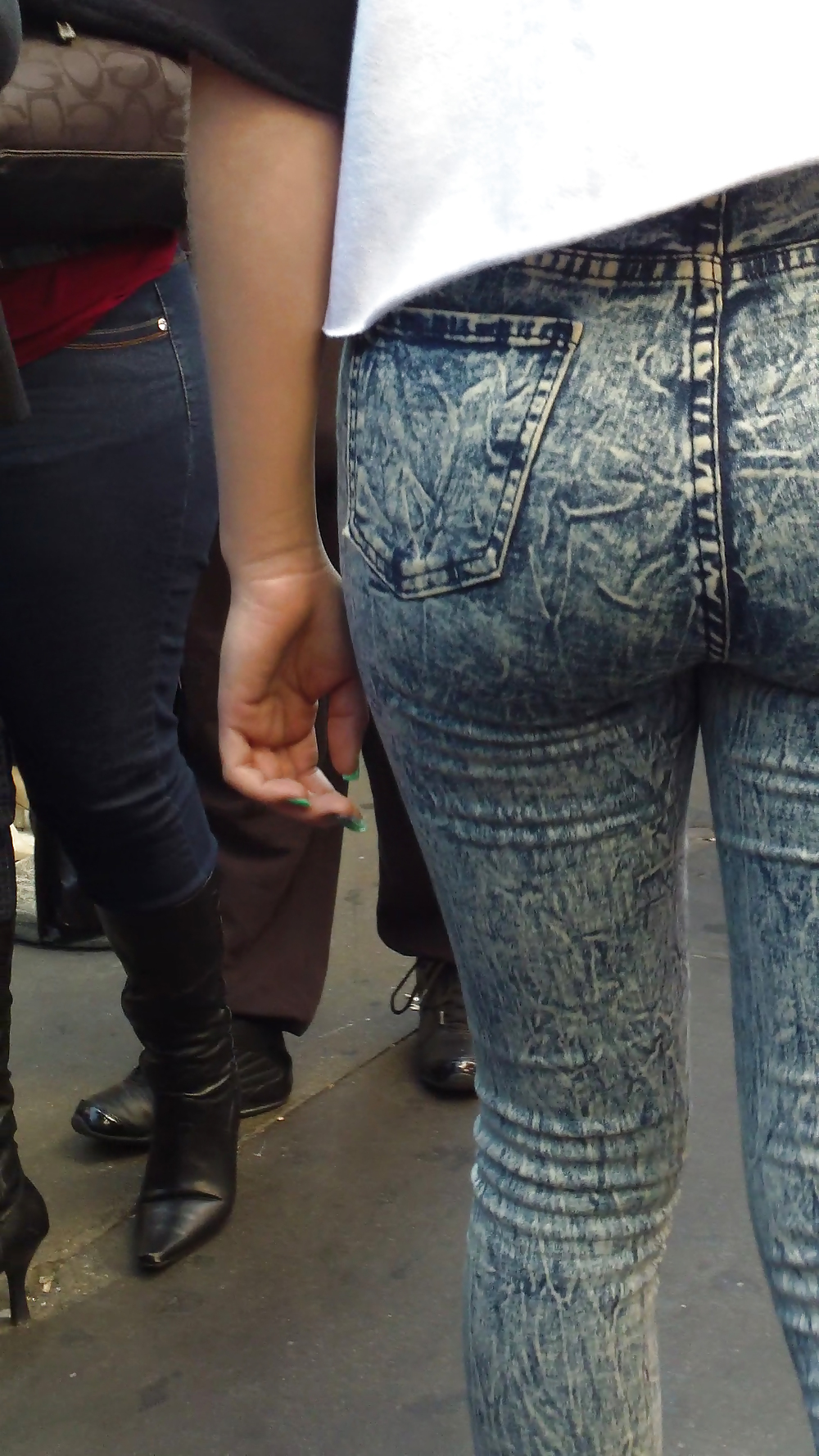 Populäre Jugendlich Mädchen Hintern & Arsch In Jeans Teil 2 #24180334