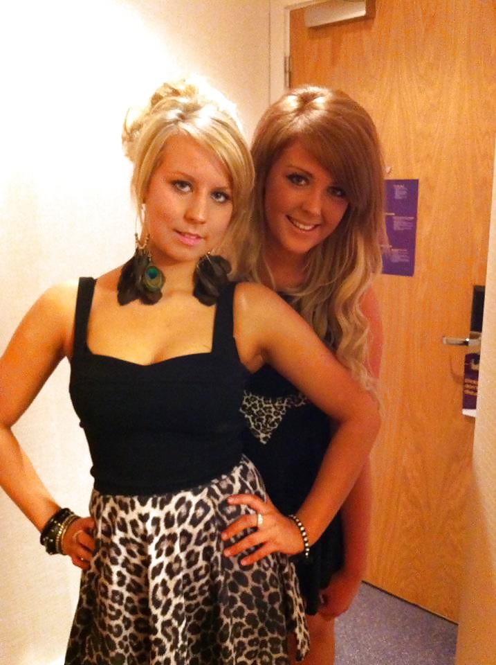 Danielle y debbie 
 #28697160