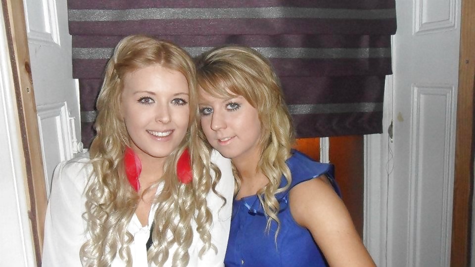 Danielle y debbie 
 #28697190