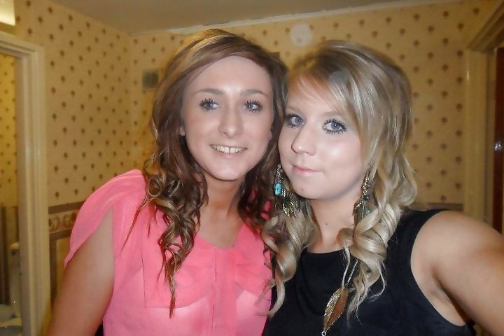 Danielle y debbie 
 #28697277