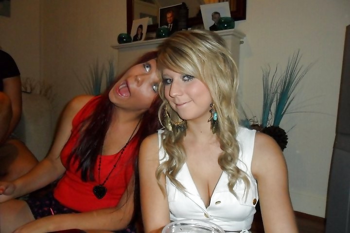 Danielle and debbie 
 #28697377