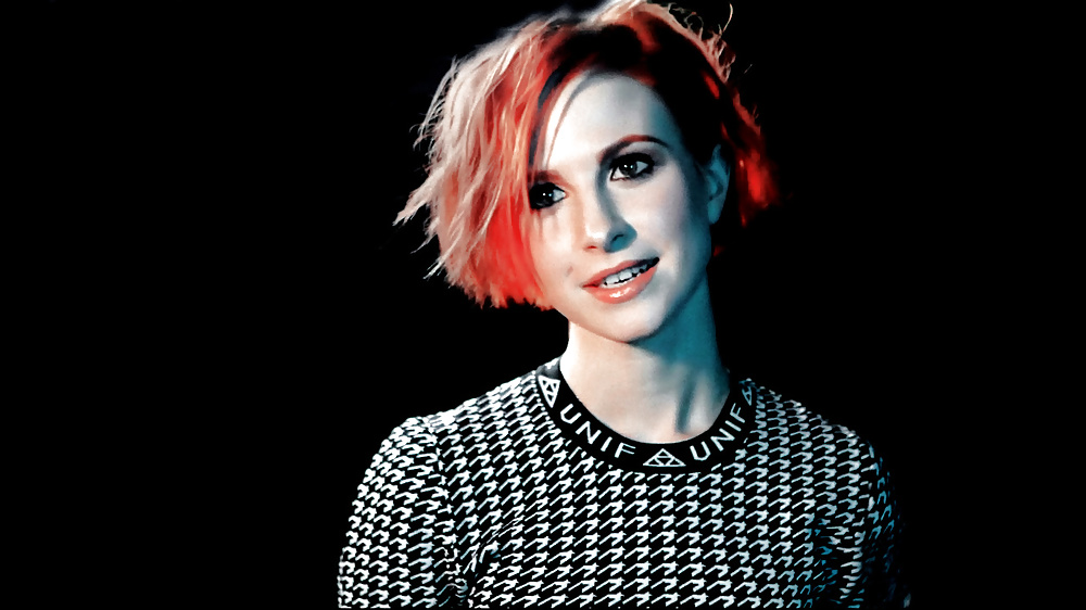 Hayley williams (cantante di paramore)
 #29842960