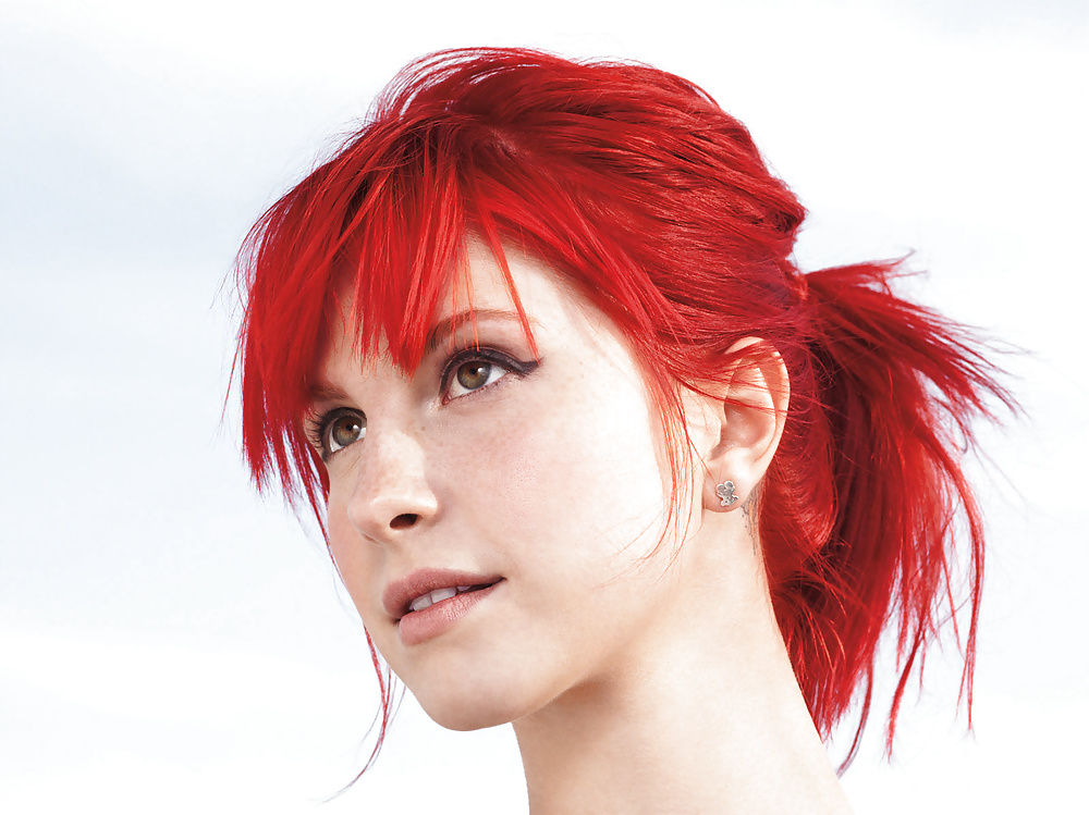 Hayley williams (cantante di paramore)
 #29843099